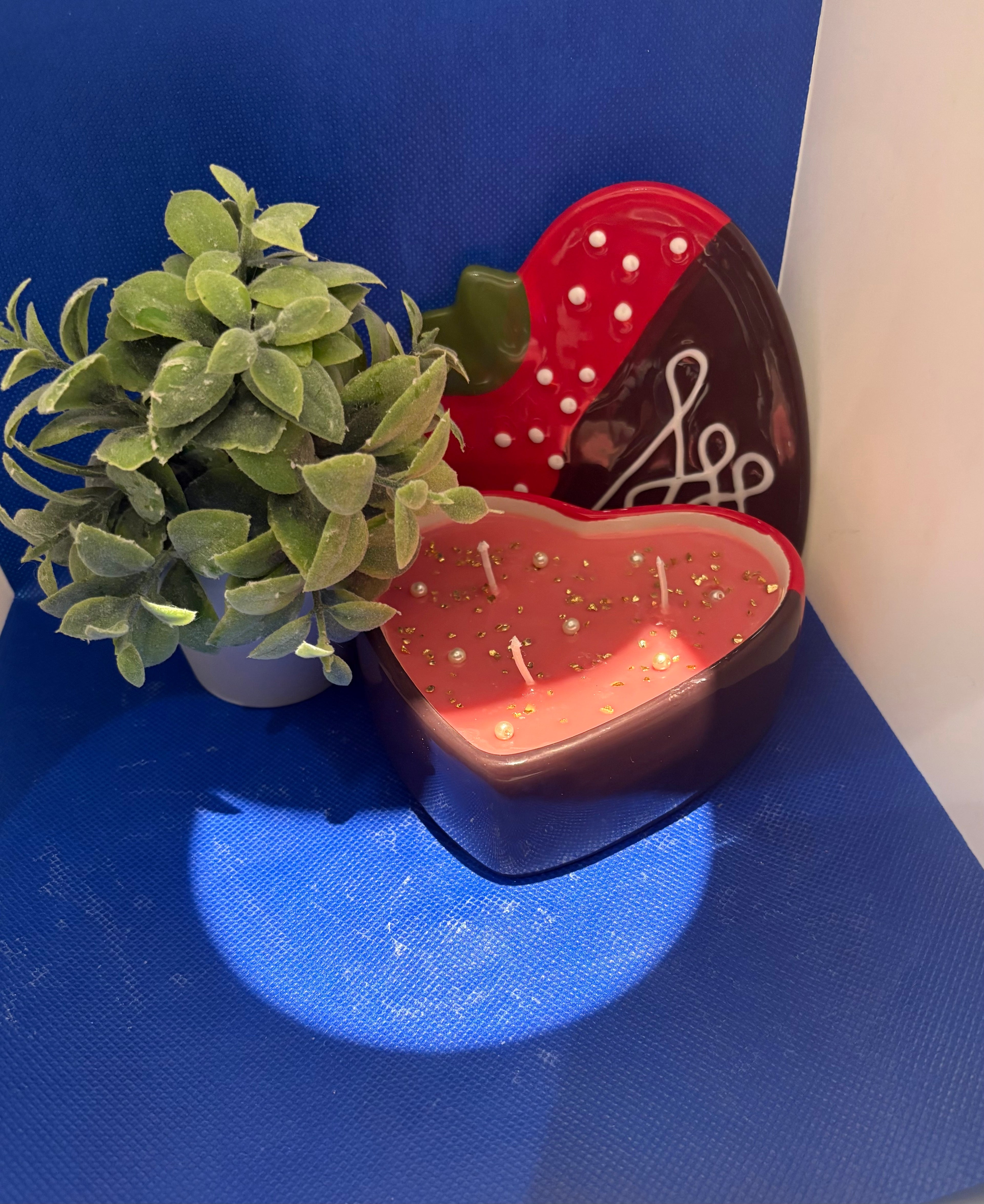 Yojawill Organic Sweetheart Strawberry Soy Candle Hand Poured