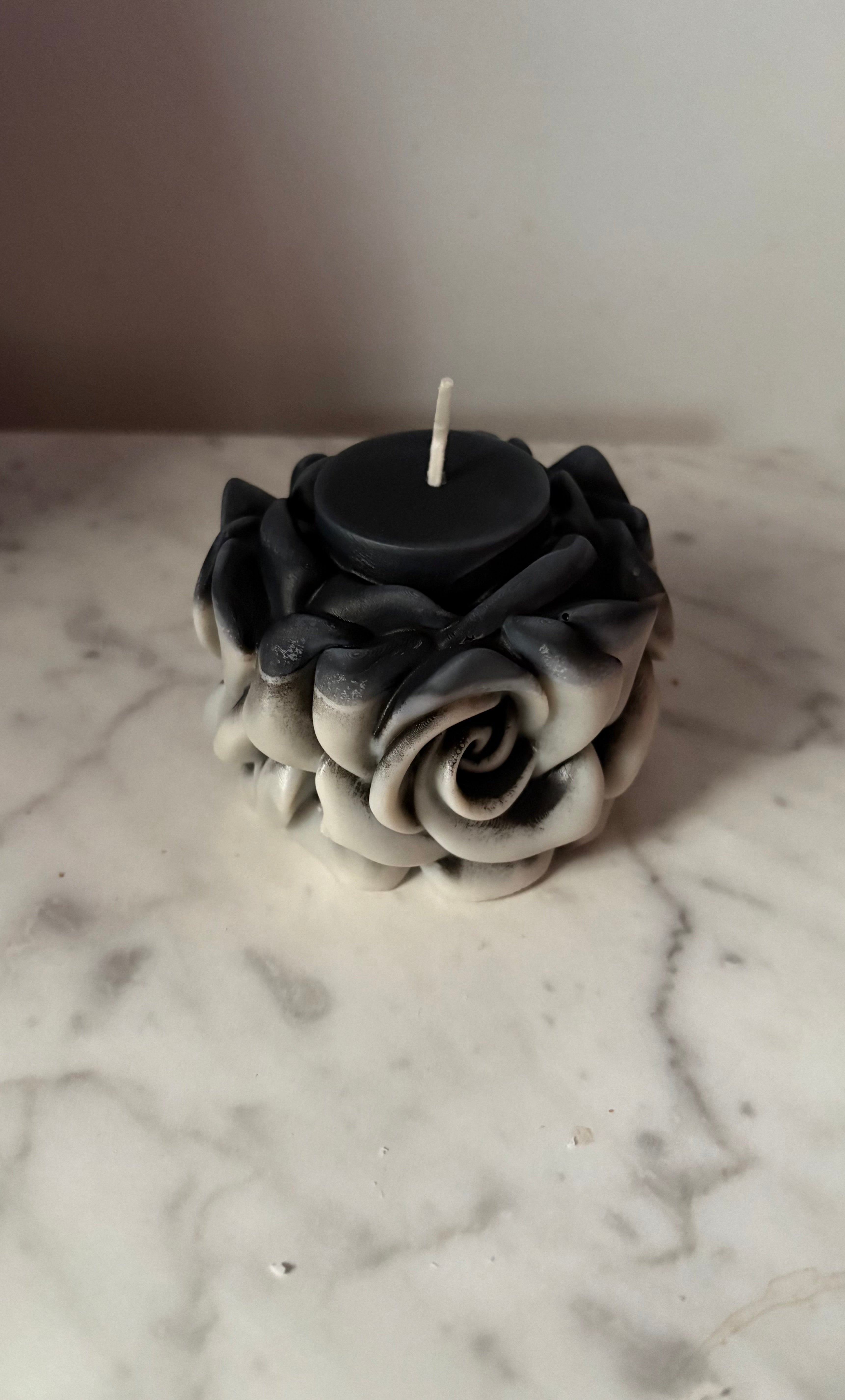 Yojawill Organic Blooming Apple Rose Soy Candle with Glass