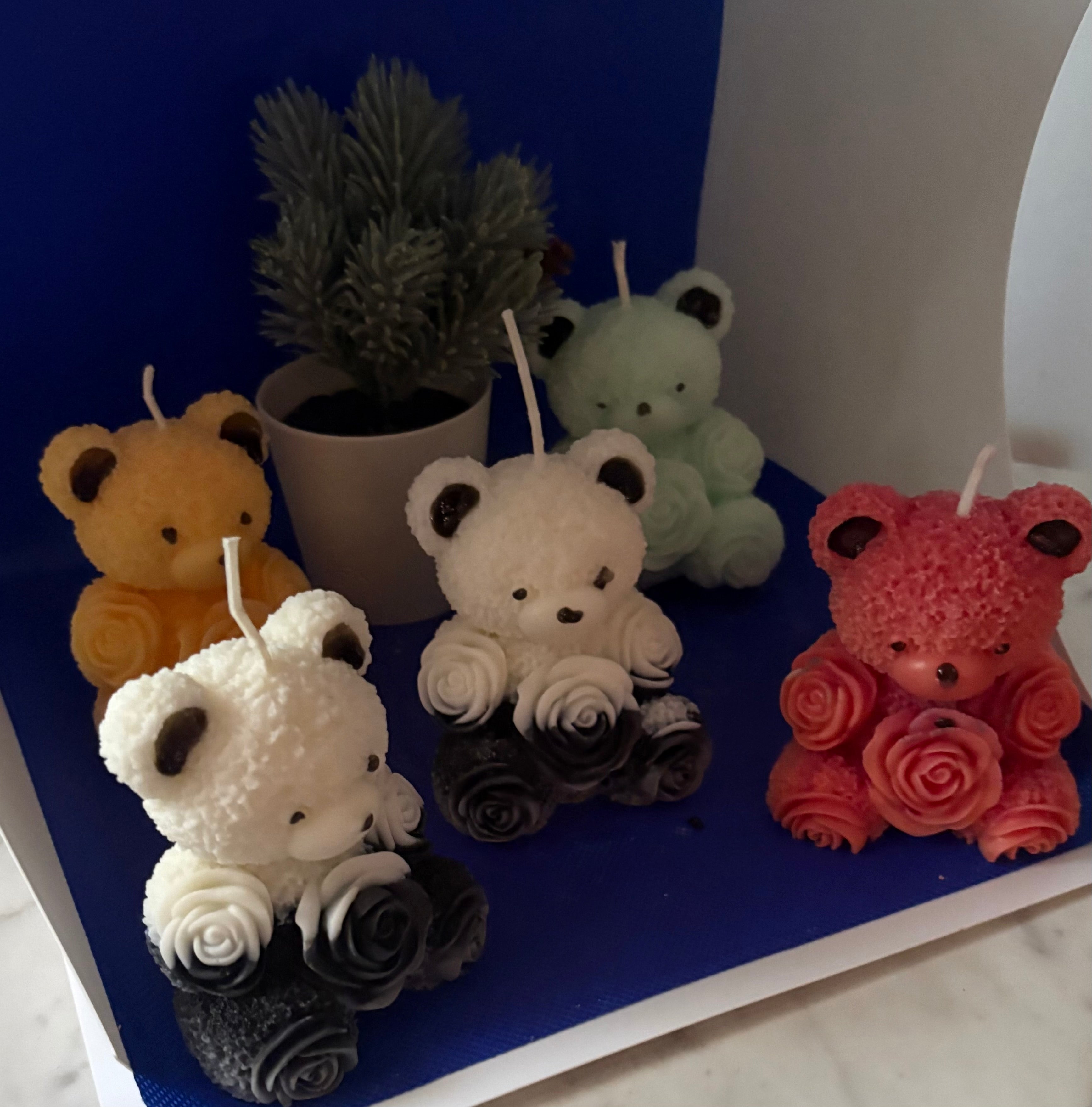 Yojawill Organic Bear My Roses Soy Candle Hand Poured